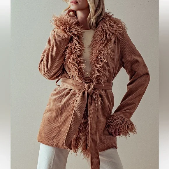 HIPPIE PENNY LANE FAUX FUR COAT WITH WAIST TIE - CAMEL - Picture 6 of 8